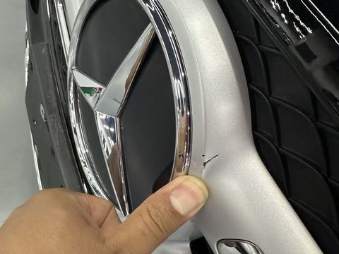 Снимок дефекта из отчёта по Mercedes-Benz GLB 180